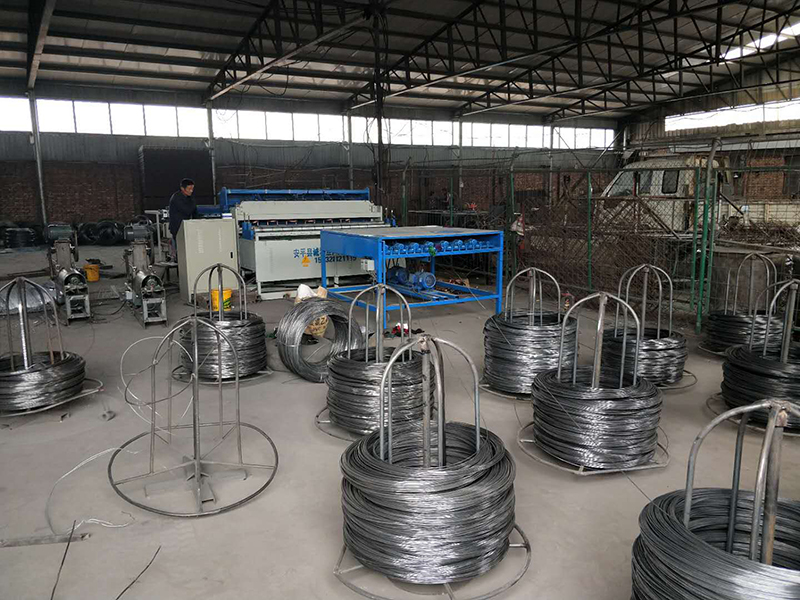 建筑網(wǎng)<a href='http://www.kangleming.com'>焊網(wǎng)機(jī)</a> 建筑網(wǎng)焊網(wǎng)機(jī)